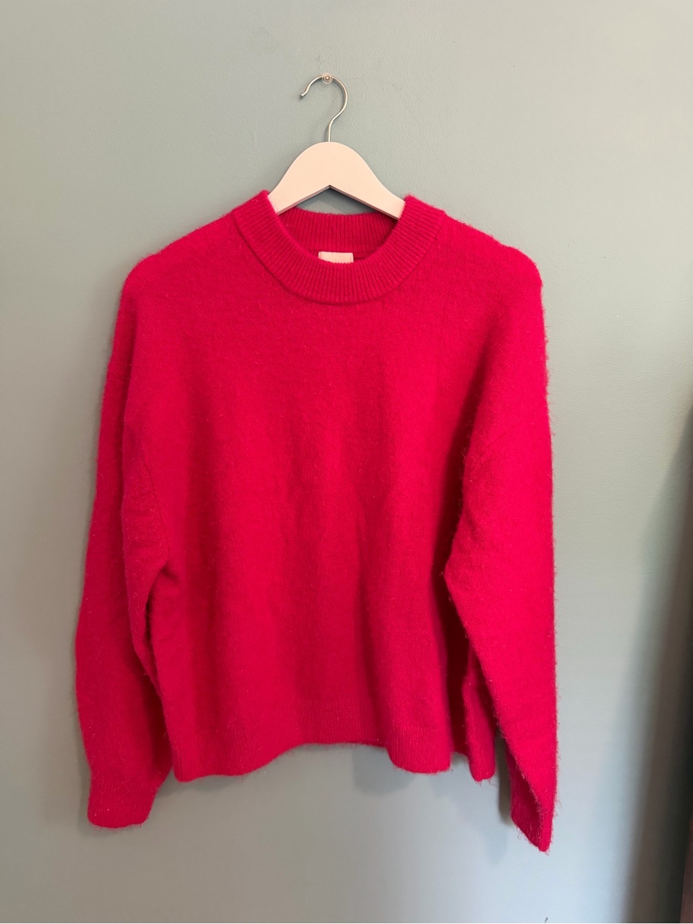H&M Women's Crewneck Sweater in Pink